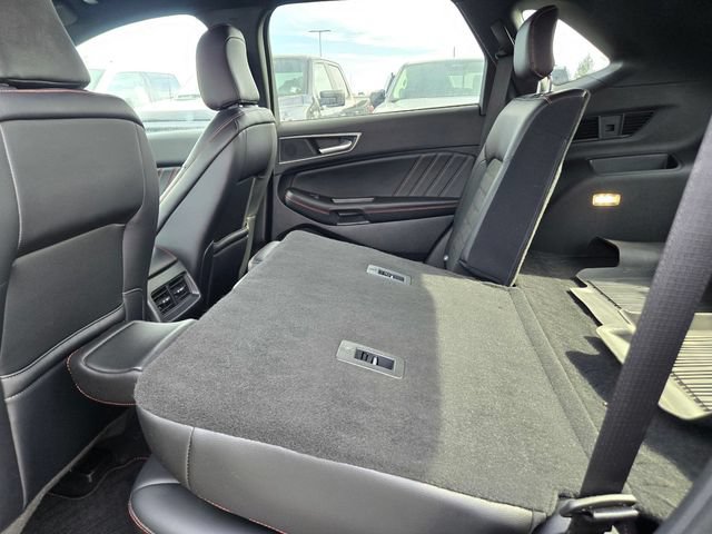 Certified 2024 Ford Edge ST-Line w/ Class II Trailer Tow Package AWD/4WD image 38
