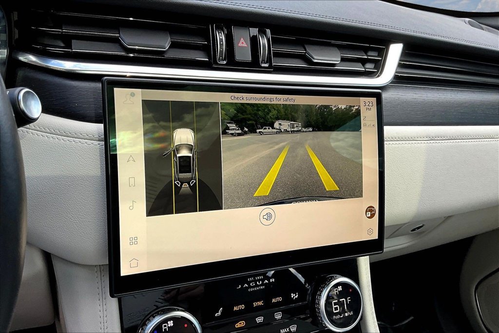 Used 2023 Jaguar F-PACE S AWD/4WD image 16