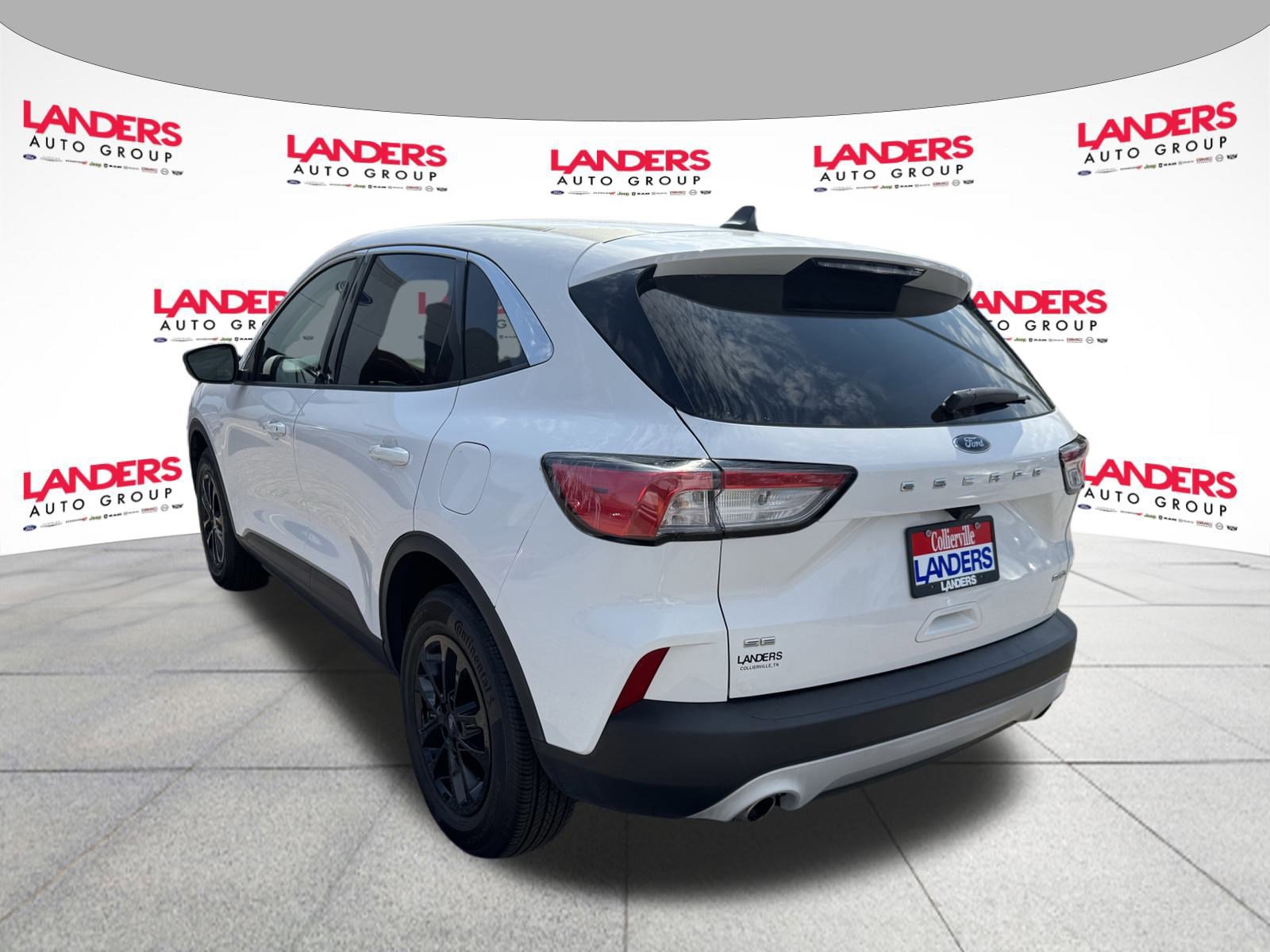 Certified 2021 Ford Escape SE image 3