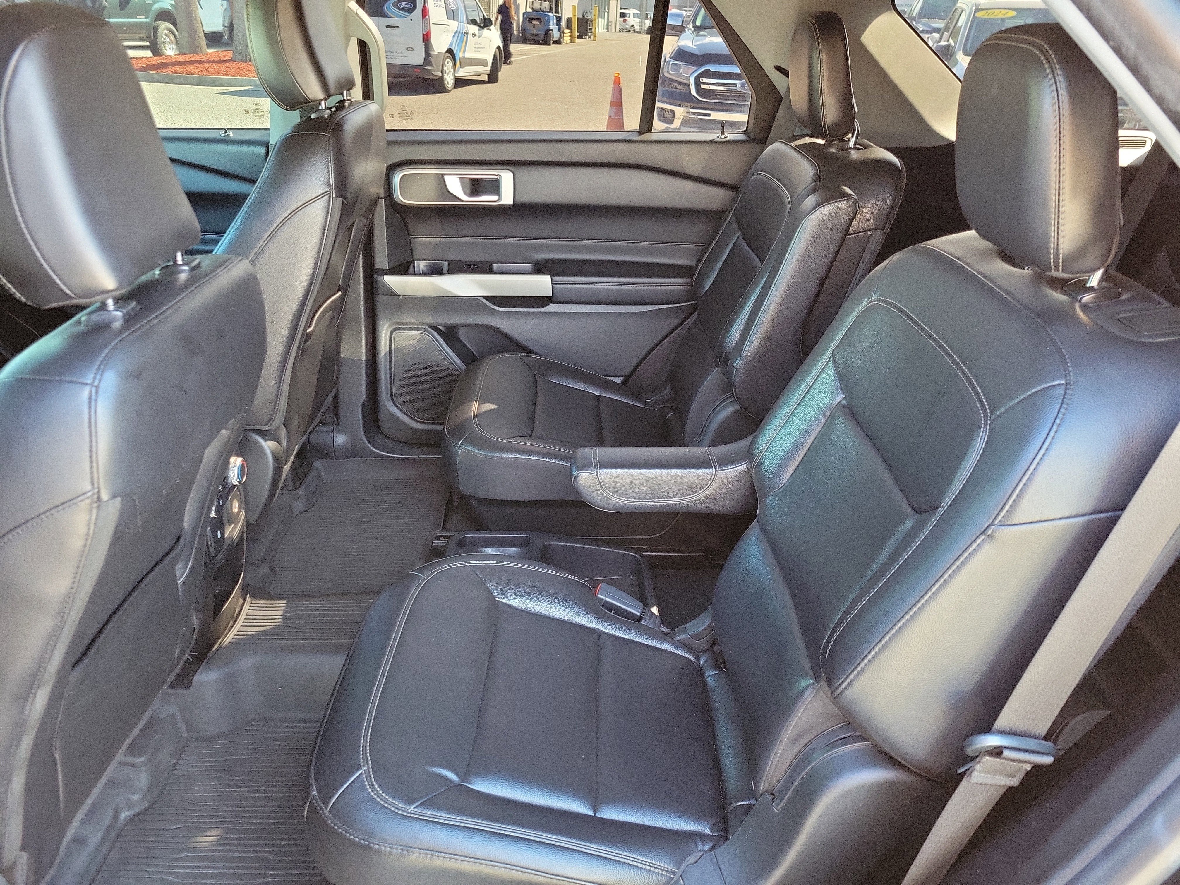 Certified 2021 Ford Explorer XLT w/ Equipment Group 202A image 24