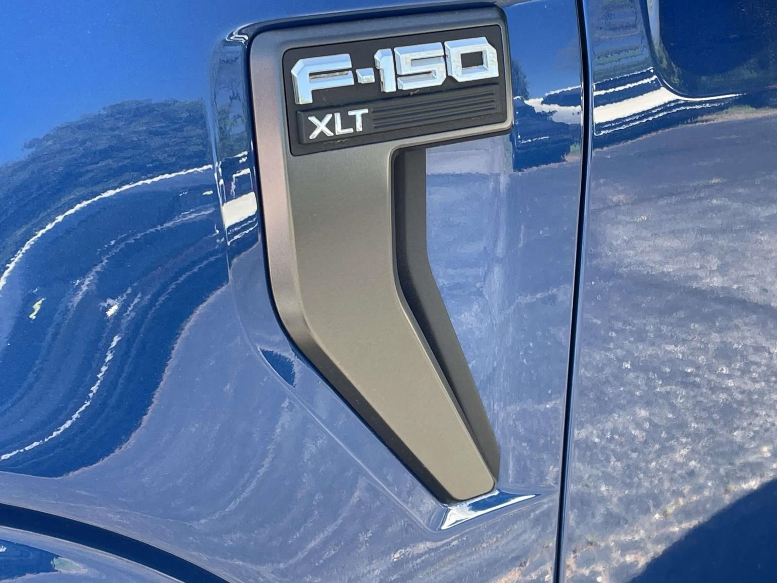 Certified 2023 Ford F150 XLT w/ Equipment Group 302A High image 13