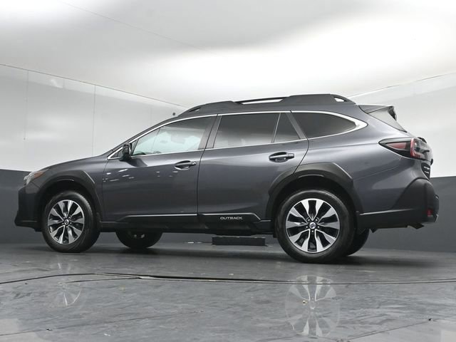 Used 2023 Subaru Outback Limited image 6