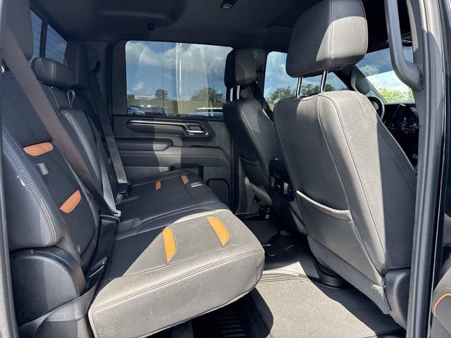 Used 2025 GMC Sierra 2500 AT4 w/ AT4 Premium Plus Package AWD/4WD image 9