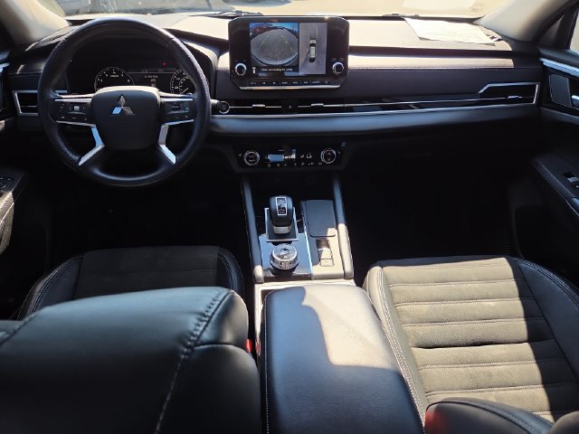 Used 2023 Mitsubishi Outlander SE AWD/4WD image 25