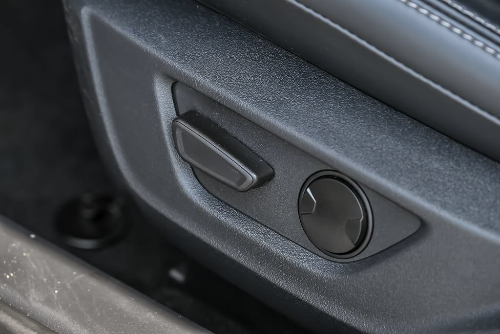 Certified 2025 Ford Mustang GT RWD image 18