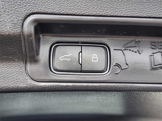 Certified 2022 Ford Explorer ST-Line w/ Class IV Trailer Tow Package image 34