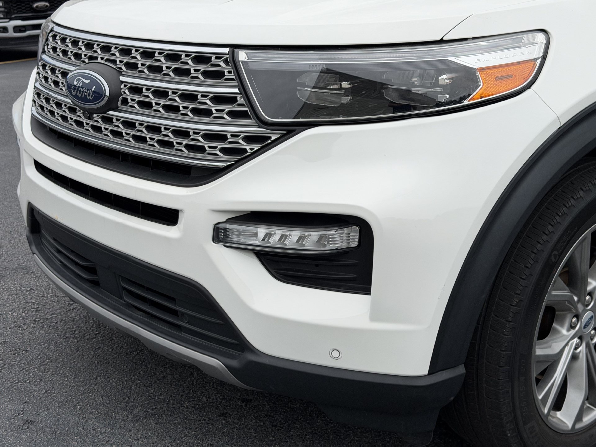 Certified 2022 Ford Explorer Limited AWD/4WD image 21