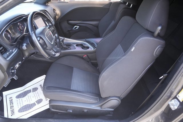 Used 2021 Dodge Challenger R/T w/ Blacktop Package image 9