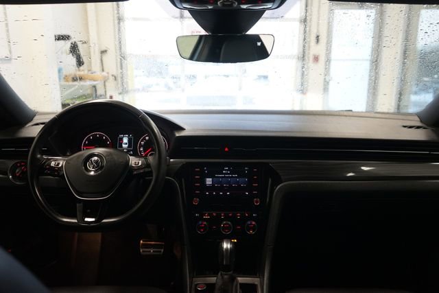 Used 2021 Volkswagen Passat 2.0T R-Line image 31