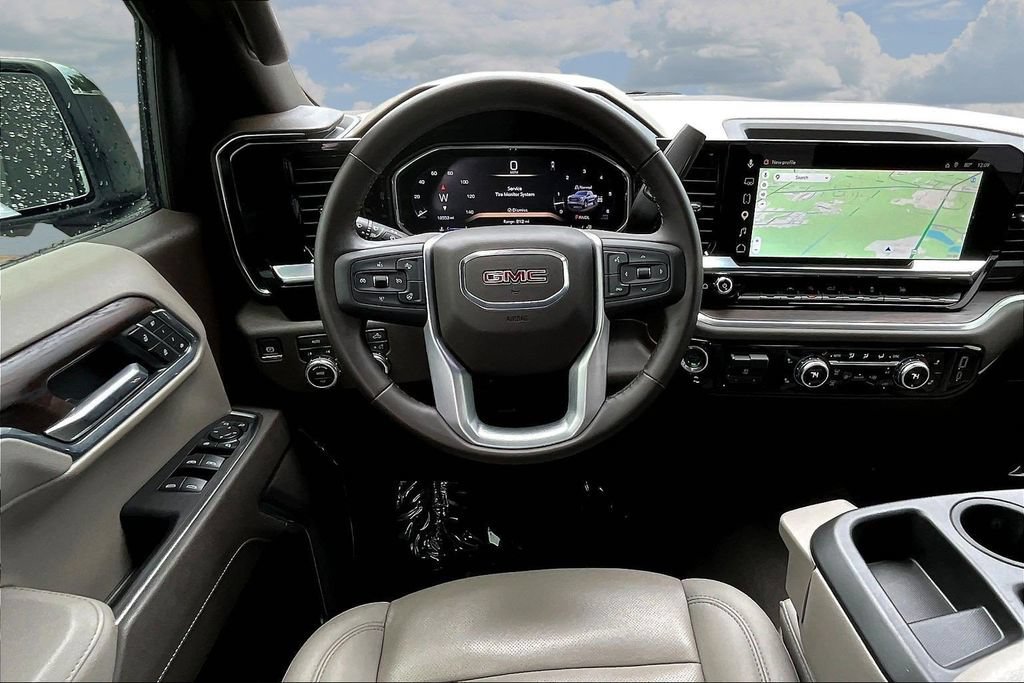 Used 2026 GMC Sierra 1500 SLT AWD/4WD image 11