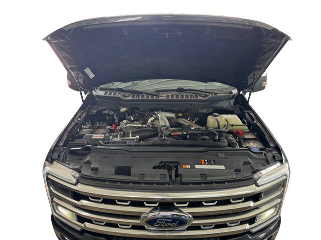 Certified 2024 Ford F250 Platinum AWD/4WD image 16