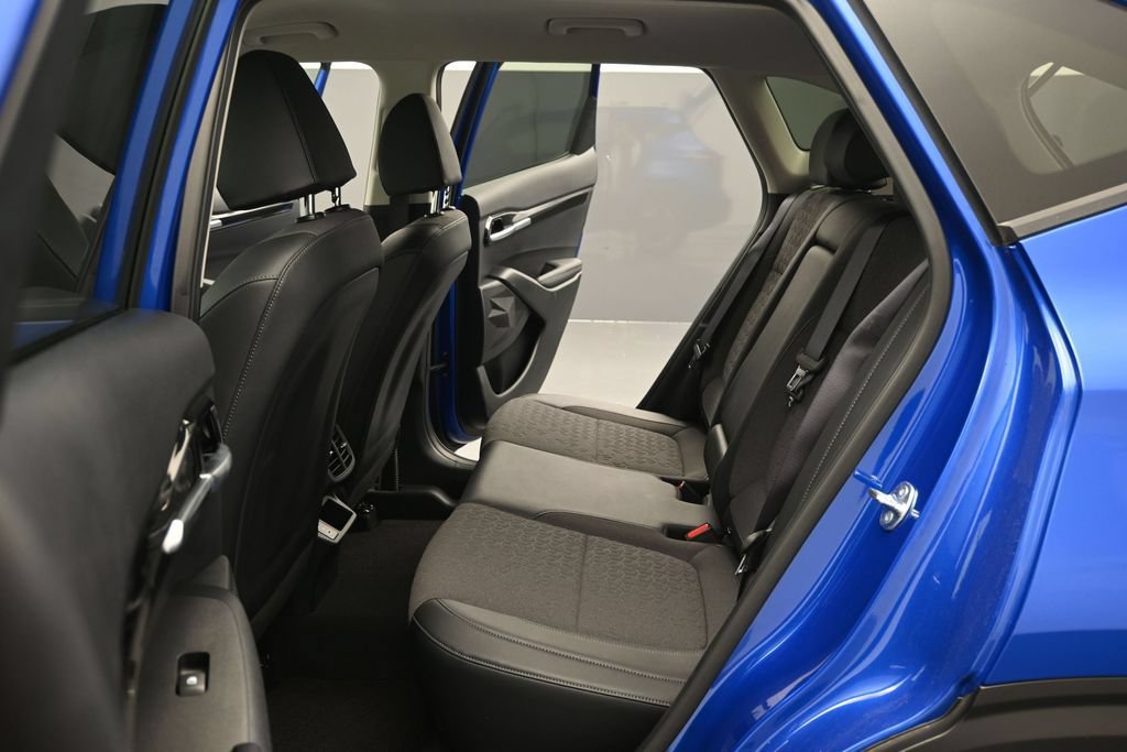 Used 2025 Kia Seltos S FWD image 15