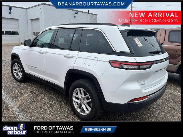 Used 2024 Jeep Grand Cherokee Laredo X w/ Luxury Tech Group I AWD/4WD image 4