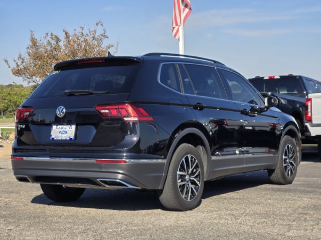 Used 2021 Volkswagen Tiguan SE w/ Panoramic Sunroof Package FWD image 7