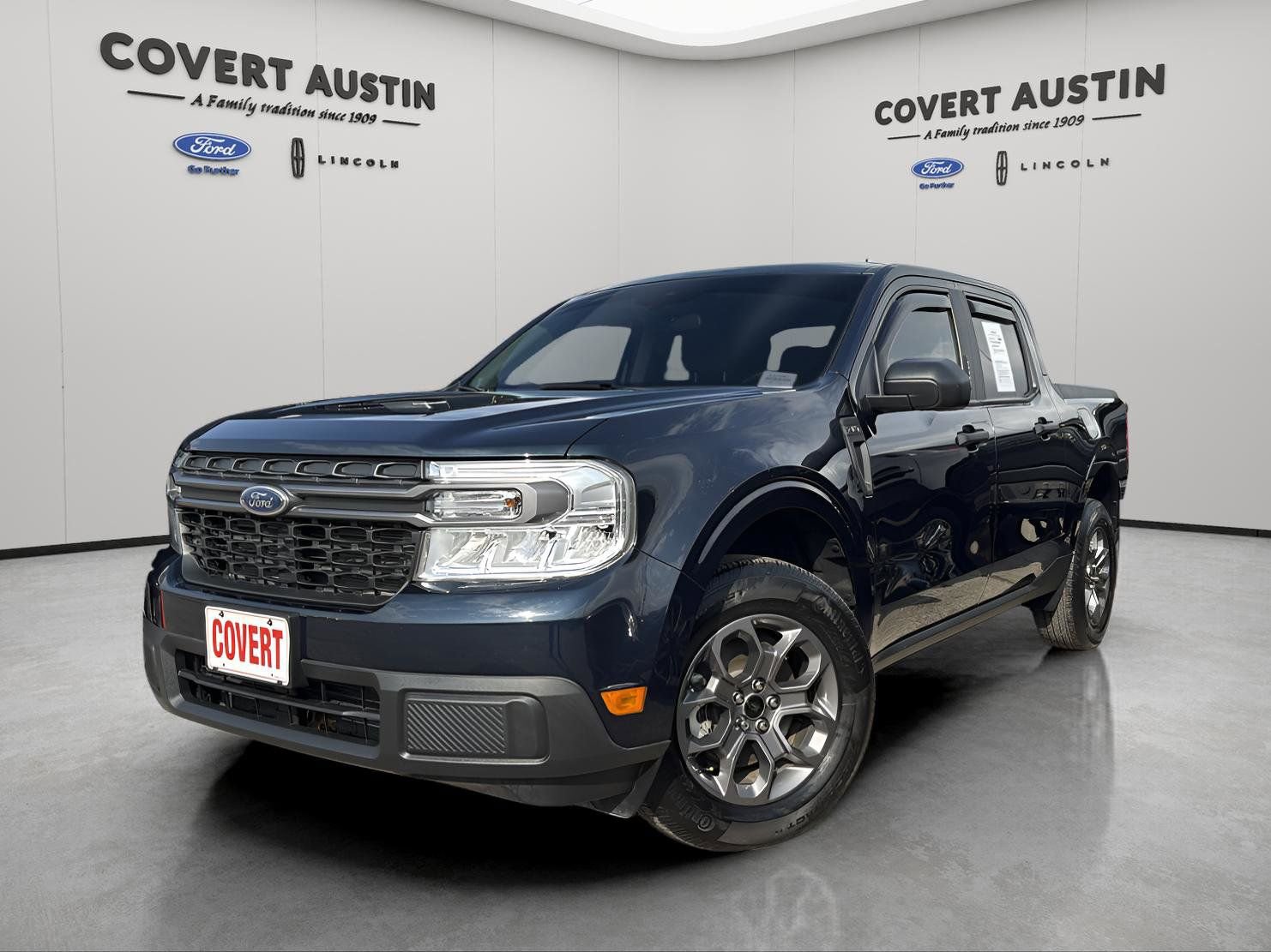 Certified 2022 Ford Maverick XLT image 1