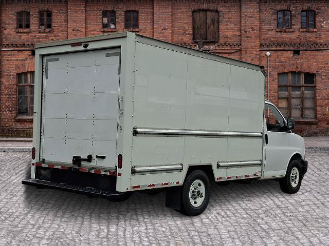 Used 2021 GMC Savana 3500 w/ Power Convenience Package RWD image 4