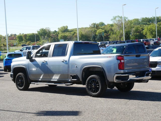 Used 2025 Chevrolet Silverado 2500 LT w/ Convenience Package AWD/4WD image 5