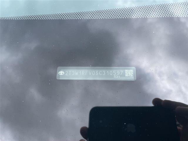 Used 2025 Toyota RAV4 XLE FWD image 32