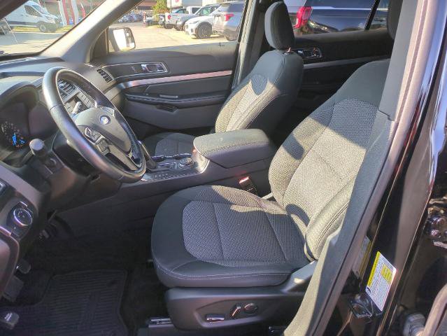 Certified 2018 Ford Explorer XLT AWD/4WD image 9