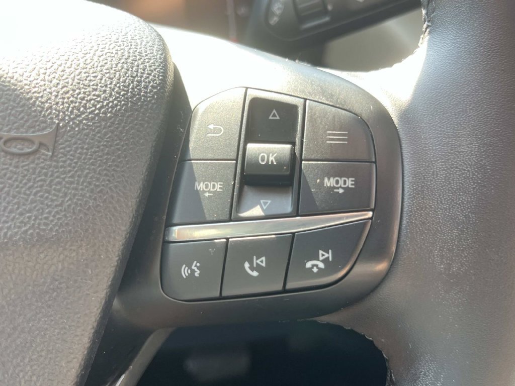 Certified 2025 Ford Maverick Lariat w/ 4K Tow Package AWD/4WD image 37
