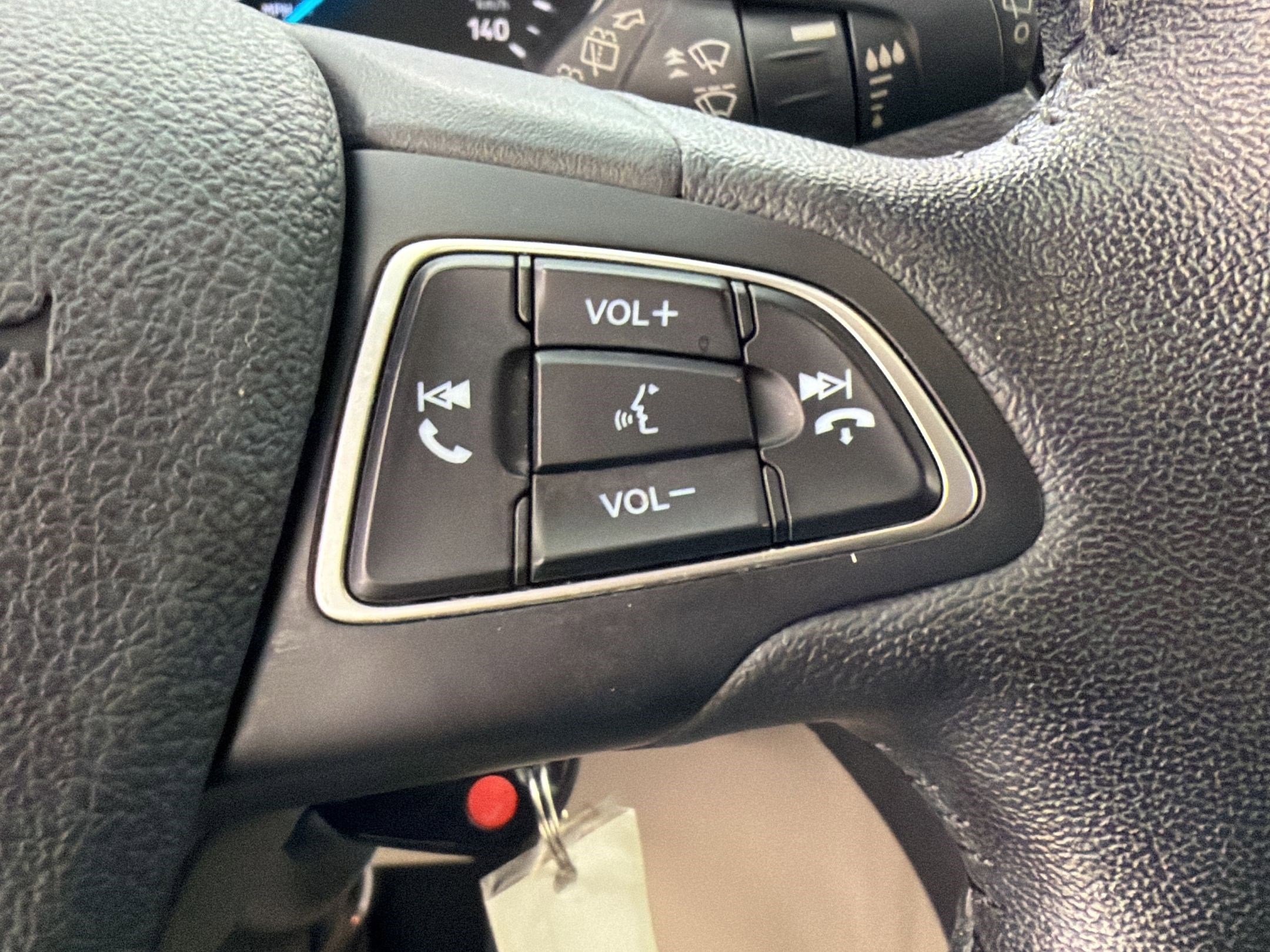 Certified 2018 Ford Escape SEL FWD image 30
