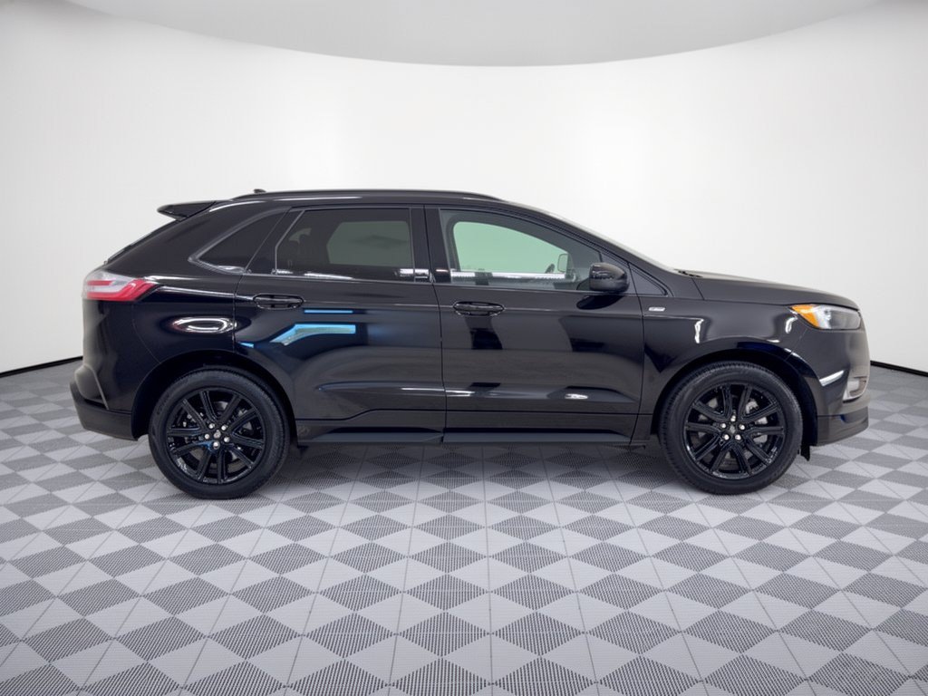 Certified 2023 Ford Edge ST-Line AWD/4WD image 8