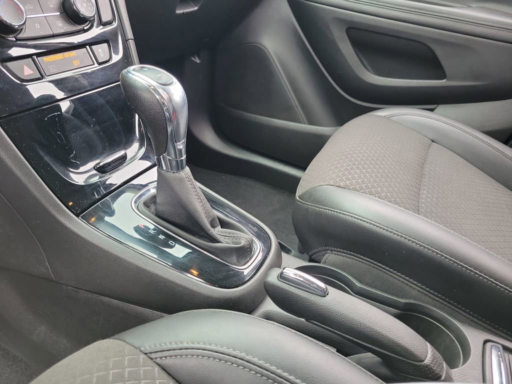 Used 2018 Buick Encore Preferred image 29