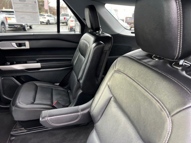 Certified 2023 Ford Explorer Limited w/ Equipment Group 301A image 28