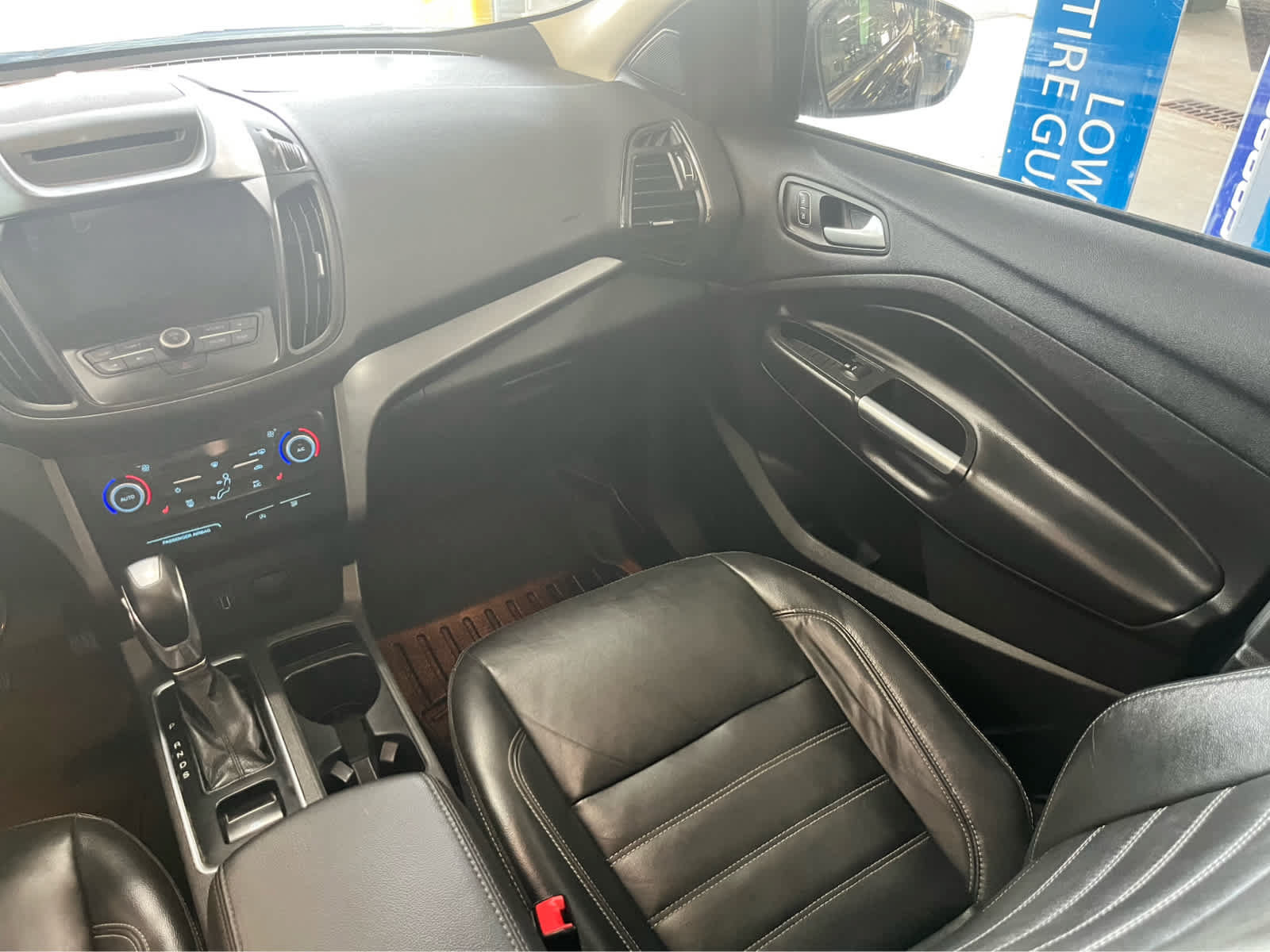 Certified 2018 Ford Escape SEL FWD image 11