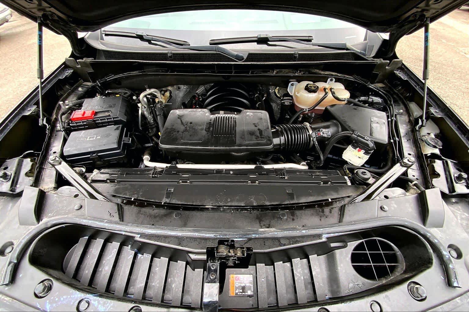 Used 2024 GMC Yukon XL Denali AWD/4WD image 32