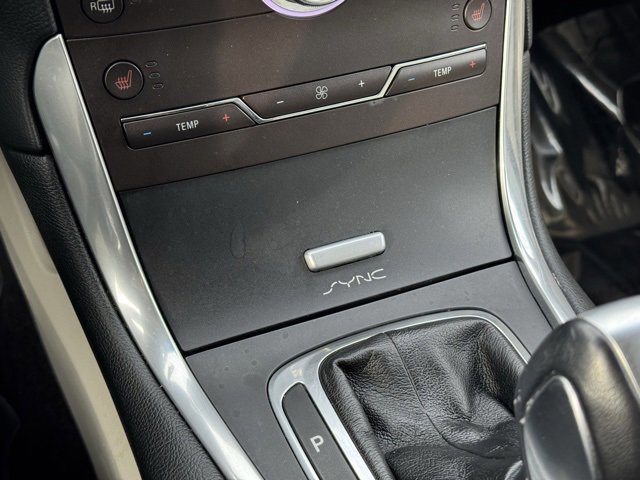 Certified 2017 Ford Edge Titanium w/ Technology Package image 21