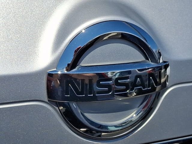 Used 2017 Nissan Rogue SV AWD/4WD image 9