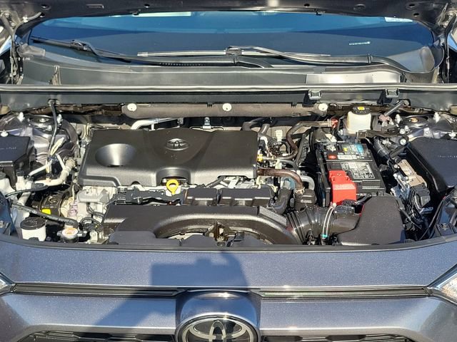 Used 2021 Toyota RAV4 XLE Premium FWD image 28