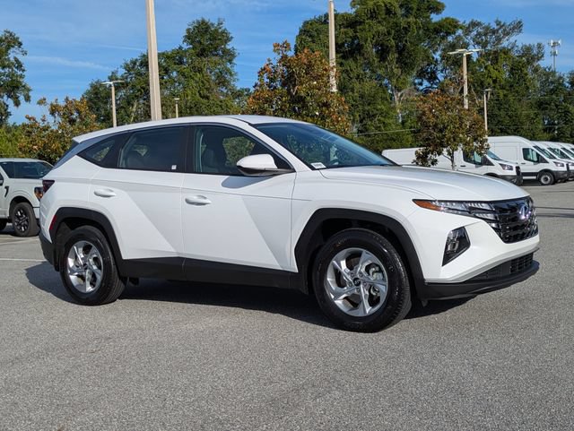Used 2023 Hyundai Tucson SE FWD image 2