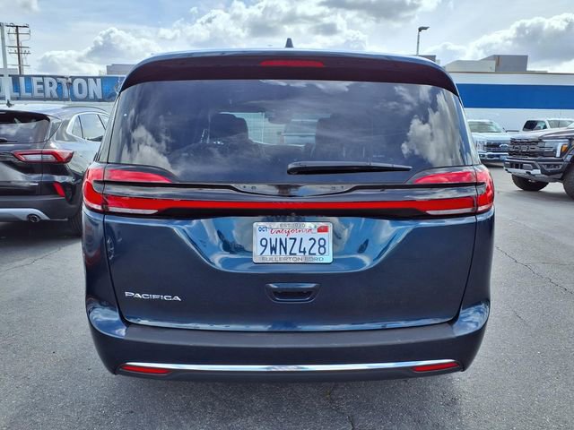 Used 2022 Chrysler Pacifica Touring-L FWD image 19