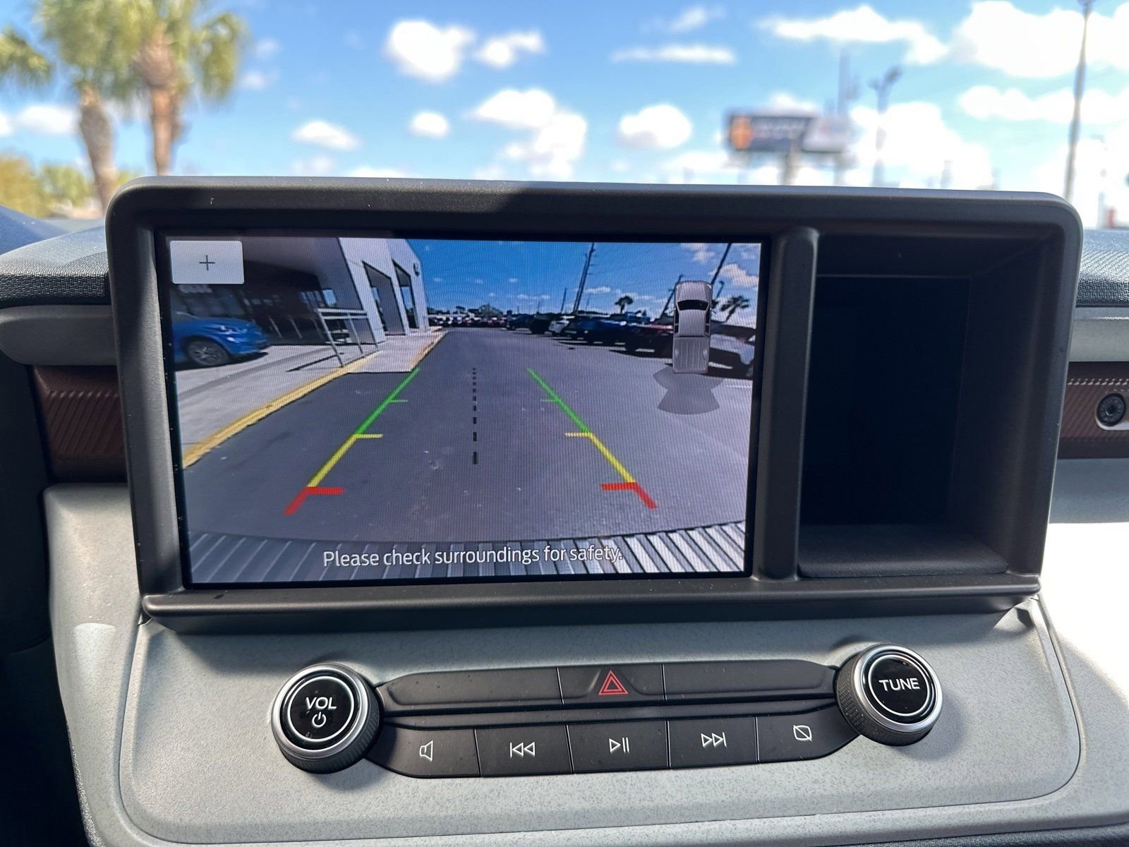 Certified 2023 Ford Maverick Lariat w/ Lariat Luxury Package image 23