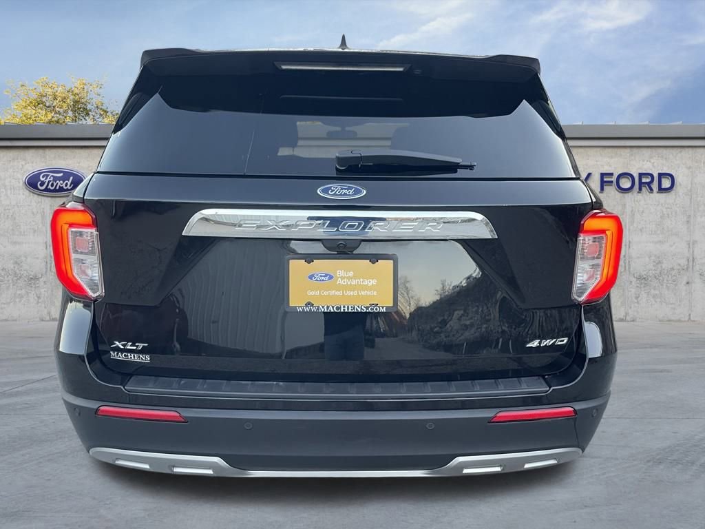 Certified 2024 Ford Explorer XLT w/ Equipment Group 202A image 4