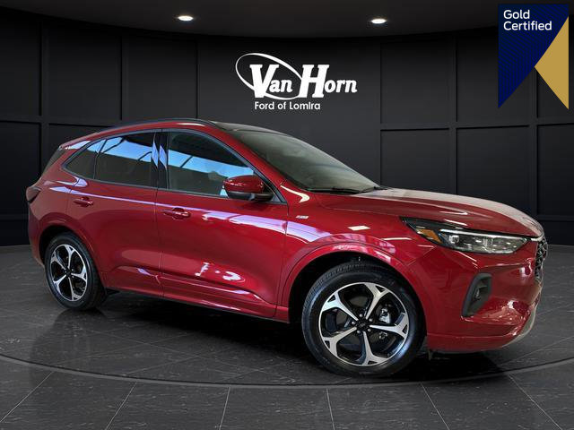 Certified 2025 Ford Escape ST-Line Elite image 1
