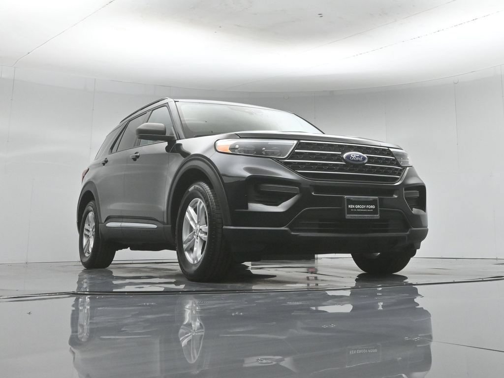 Certified 2024 Ford Explorer XLT RWD image 43