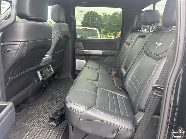 Certified 2025 Ford F450 Platinum w/ FX4 Off-Road Package AWD/4WD image 17