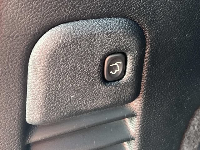 Used 2020 Jeep Grand Cherokee Altitude AWD/4WD image 13