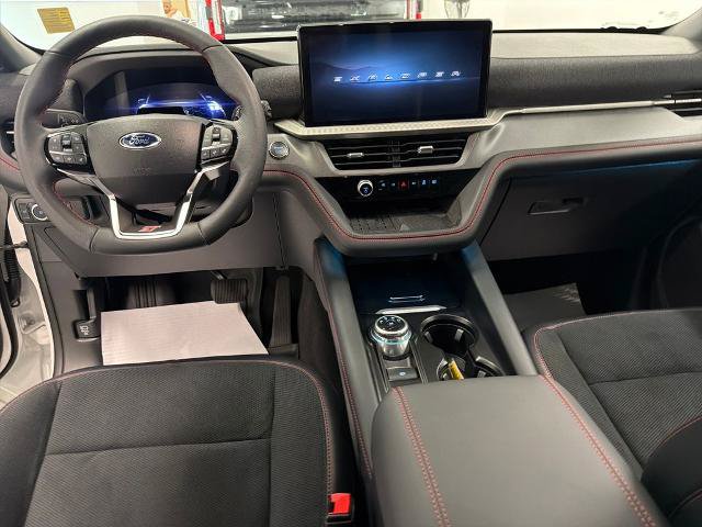 Certified 2025 Ford Explorer ST RWD image 13