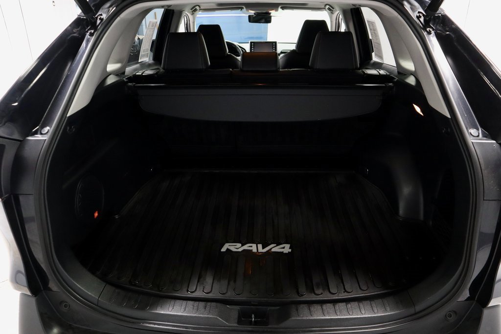 Used 2019 Toyota RAV4 Limited w/ Advanced Technology Package image 15
