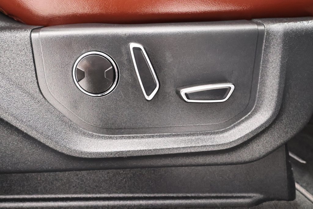 Certified 2022 Ford F450 Platinum w/ FX4 Off-Road Package image 26