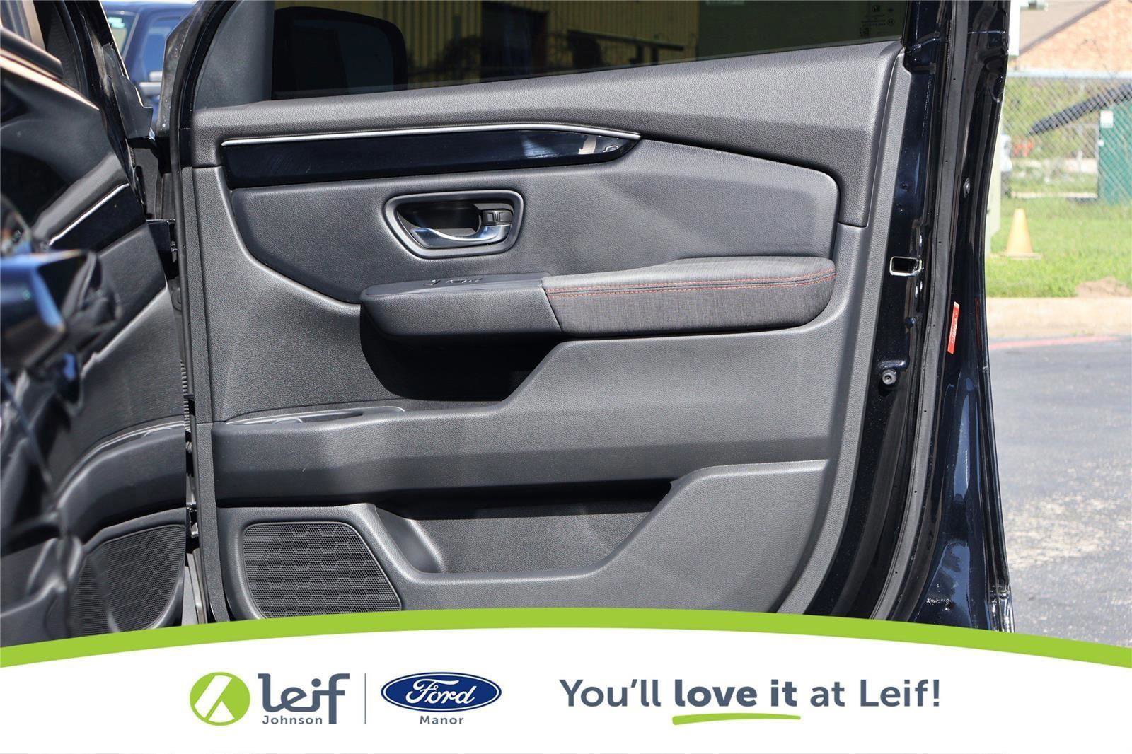 Used 2023 Honda Pilot Sport image 40