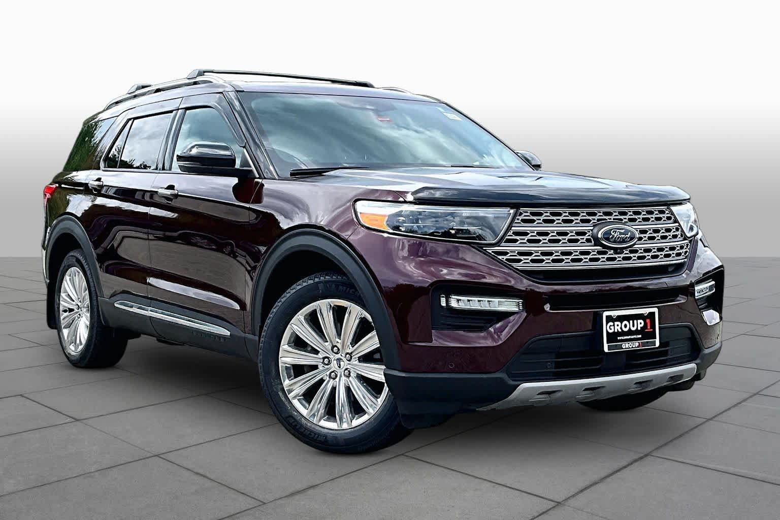 Certified 2022 Ford Explorer Limited w/ Equipment Group 301A AWD/4WD image 3