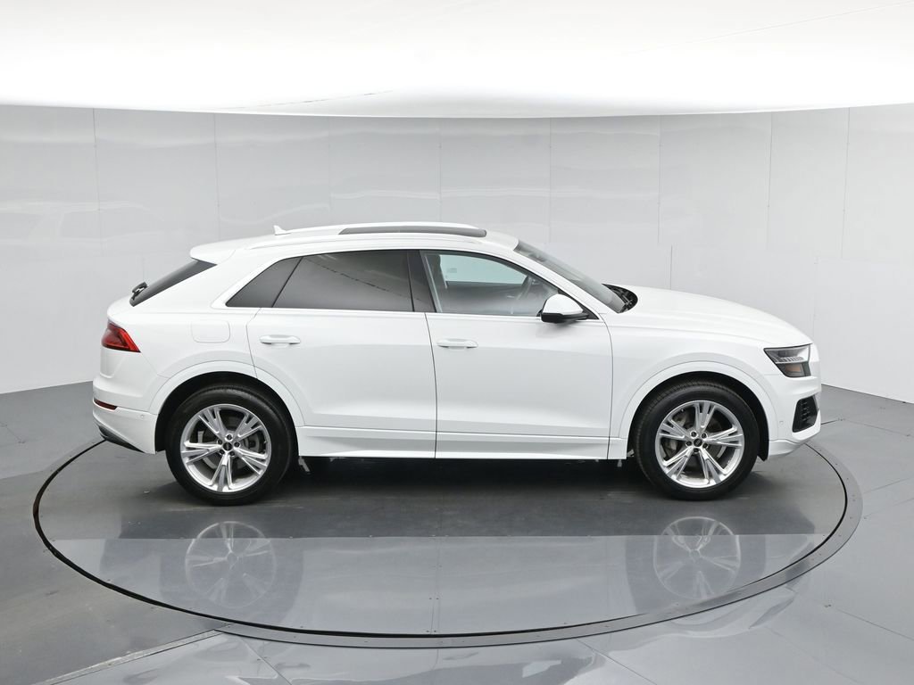 Used 2023 Audi Q8 Premium Plus image 8