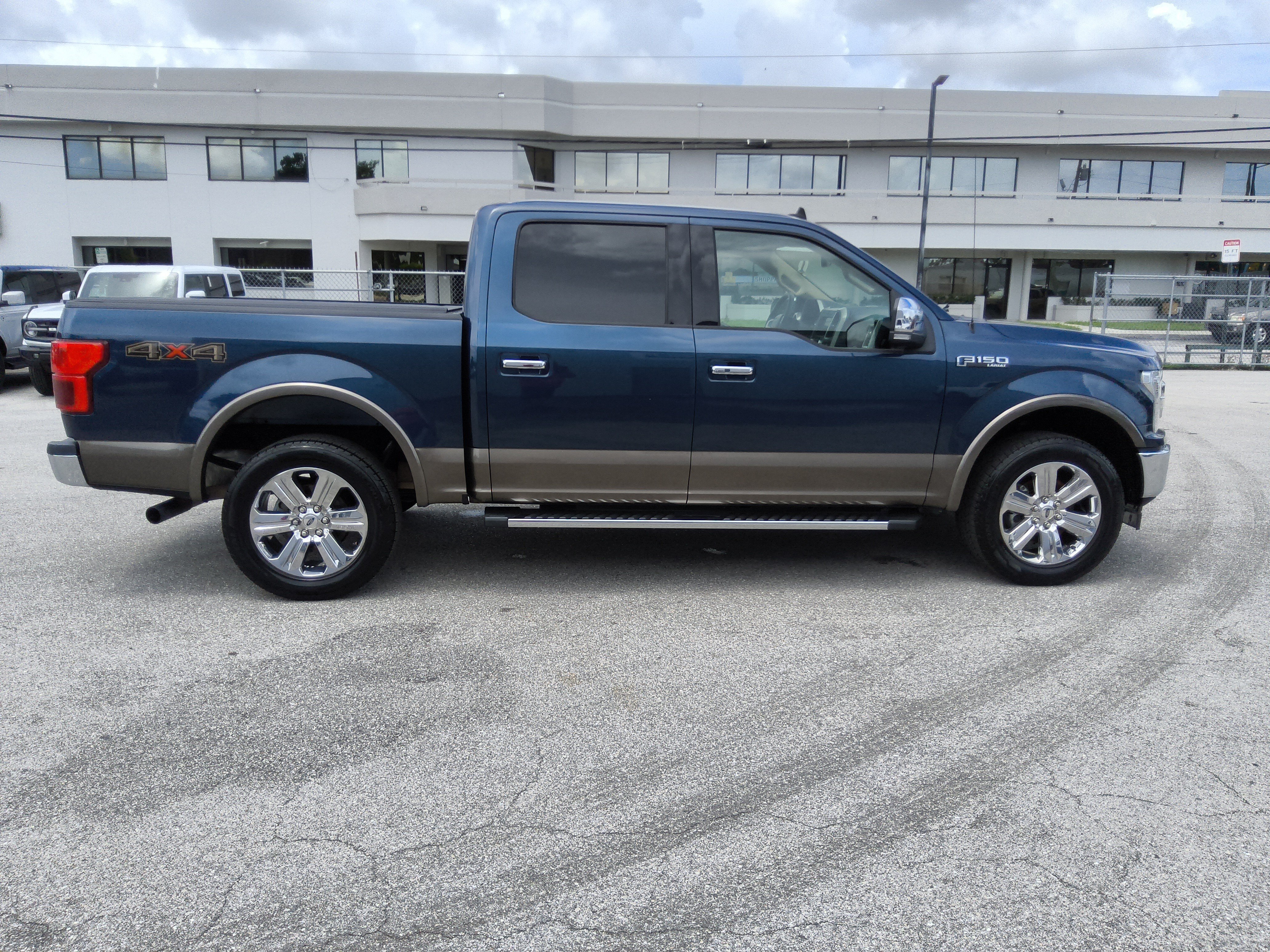 Certified 2019 Ford F150 Lariat w/ Equipment Group 502A Luxury AWD/4WD image 6