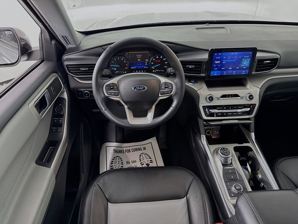 Certified 2023 Ford Explorer XLT w/ Equipment Group 202A image 11