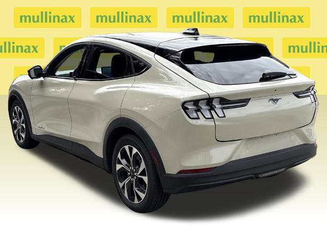 Certified 2025 Ford Mustang Mach-E Select w/ Comfort Package Lite image 4